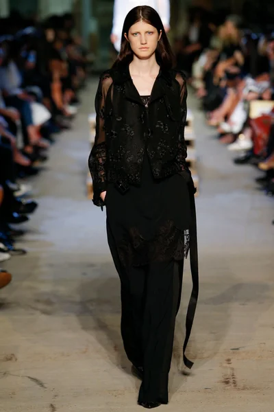 Look 72